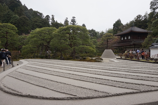 Ginkakuji temple (銀閣寺 / the Silver Temple)