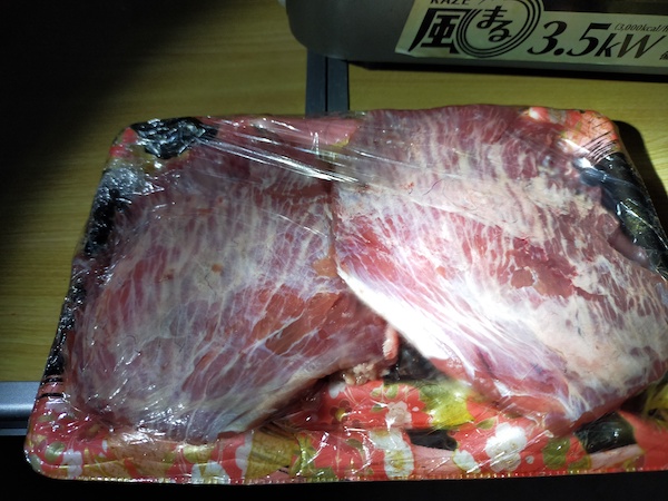津軽海峡産生本マグロ頬肉500円のステーキ