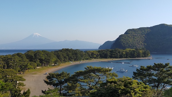 御浜岬富士山展望休憩所